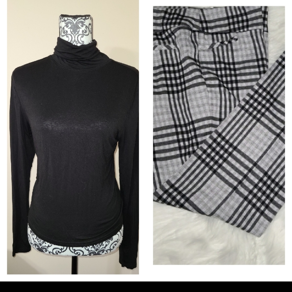 New York & Company Women's Pants. Free Turtleneck